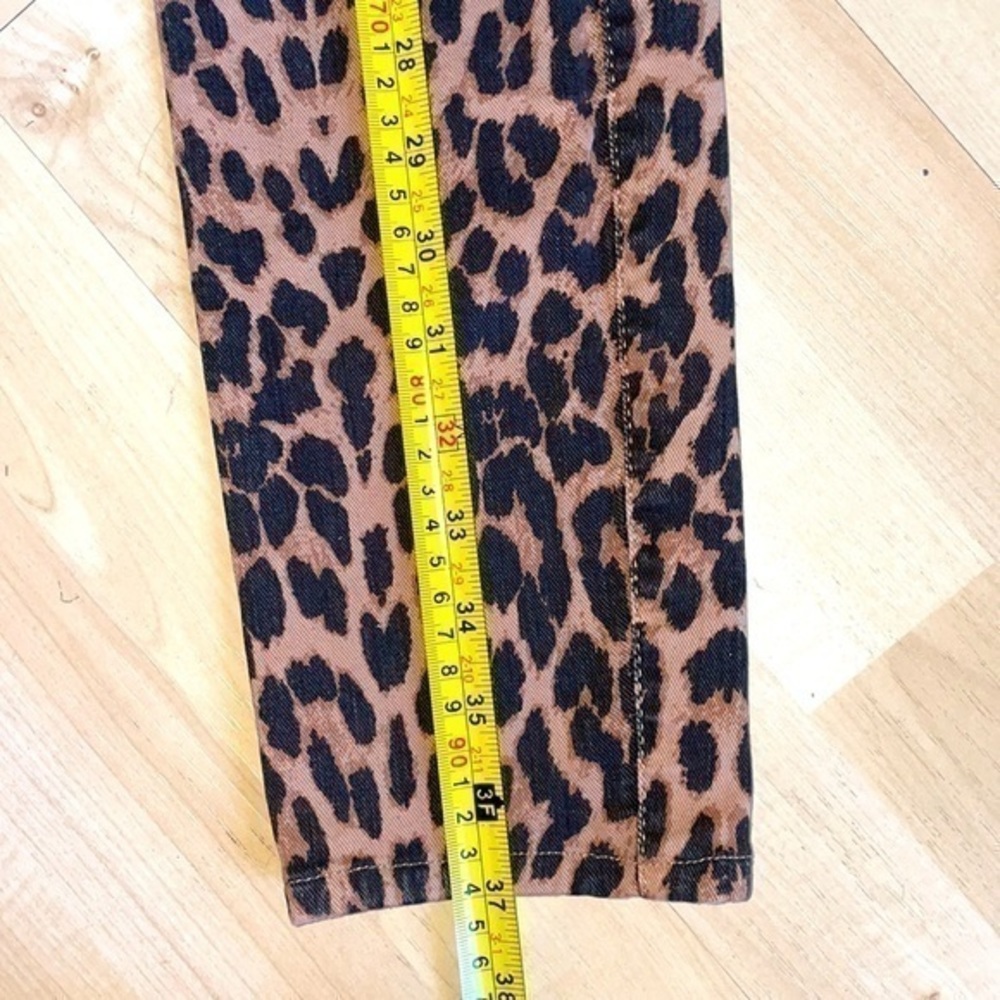 Zara leopard print jeans size 6 gently preloved - Picture 6 of 10